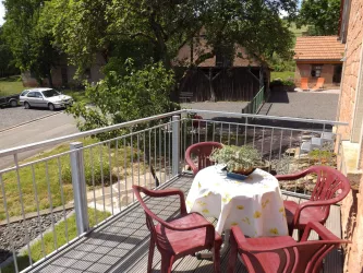 Balkon mit Sitzmöglichkeit