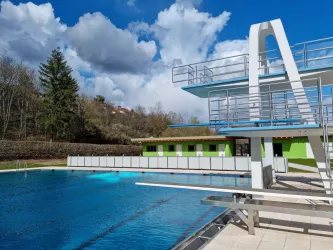 Freibad Winnweiler, Sprungturm (© VG-Werke Winnweiler)