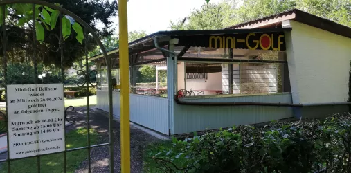 Eingang Minigolfanlage