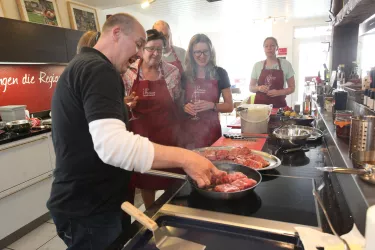 Kochen unter Anleitung 1A die Kochschule