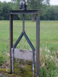 Wehr zur Wiesenbewässerung - Holzwiesen