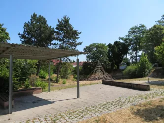 Überdachter Sitzplatz