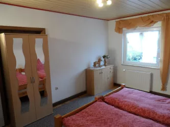 Doppelschlafzimmer mit Aufbewahrung