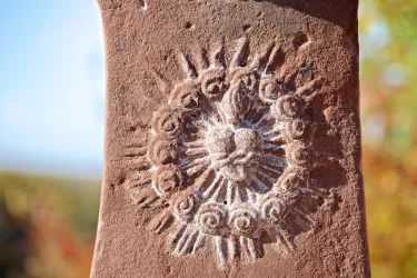 Lothrinegr Kreuz, Detail (© www.gliglag.de)