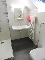Badezimmer 2-Zi.-App