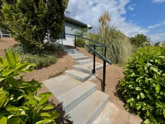 21 Stufen führen zum Häuschen.