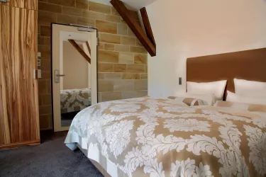 Doppelzimmer Nr.19 (2)