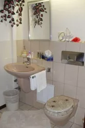 2. WC (© Gerhard Sutter)