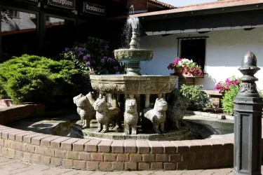 Rosenhof_Brunnen_deskline (© Hotel Rosenhof GmbH)