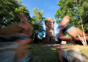1451_Bismarckturm-Landstuhl-2017_klein (© VG Landstuhl_Fotograf Hafner)