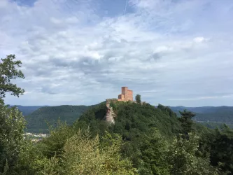 Reichsburg Trifels