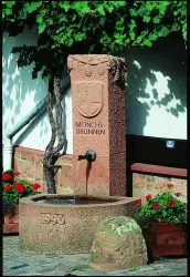 Mönchsbrunnen (© Archiv Verein SÜW Annweiler e.V.)