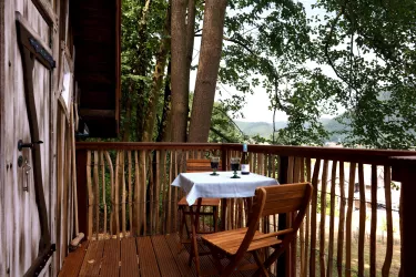 Hexenhäuschen Veranda Details (© Jugendstilhotel Trifels, Fotograph Iversen)