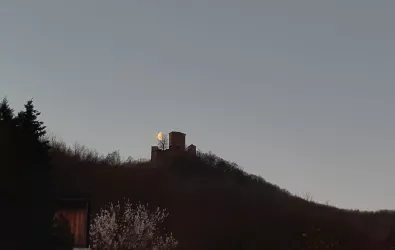 Trifels bei Nacht