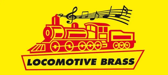 Ein rotes Lokomotiv-Logo auf gelbem Hintergrund. Über der Lokomotive sind Musiknoten abgebildet.