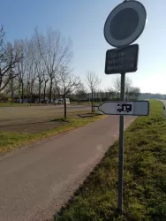Wohnmobilstellplätze am Adamshof Kandel