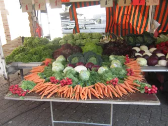 Marktstand Adams-Hof (© Foto: Y. Tabery,  Südpfalz Tourismus Kandel e.V.)