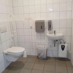 Behindertentoilette am Bahnhof 2