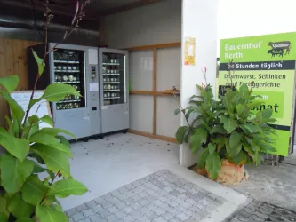 24 h Regio-Box Bauernhof Kerth (© Südpfalz Tourismus Kandel e.V.)