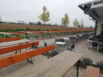 Außensitzplätze Hofmarkt Zapf, Kandel