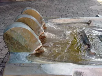 Brunnen - Karl-Heinz Deutsch