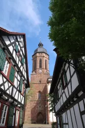 St. Georgsturm Kandel mit Fachwerkhäusern