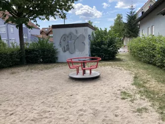 Spielplatz Nußbaumallee - Karussell
