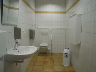 Behindertentoilette Foyer
