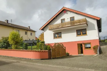 Urlaubsdomizil Uhrig mit  2 Fewos - Ilonka Uhrig