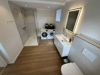 Badezimmer (© Erik Jennewein)