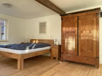 Großes Schlafzimmer