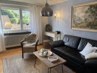 Wohnzimmer mit Couch