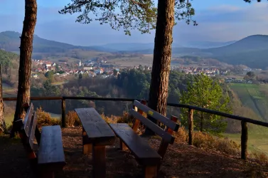 Sprinzelfelsen/Dickenberg Rastplatz (© Michael Kugler)