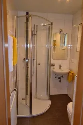 Badezimmer (© Gästehaus Bielfeldt)