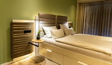 Schlafzimmer 1