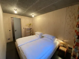 Schlafzimmer 2