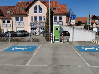 E-Ladestation (© Büro für Tourismus Maikammer)