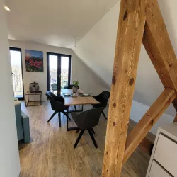 Esszimmer von der Küche