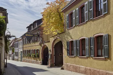 Hausansicht (© Weingut Dengler-Seyler)