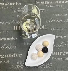 Genusstour - Käse, Wein und Schoklade (© Touristinformation Maikammer)
