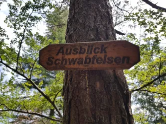 Schild Ausblick Schwabfelsen