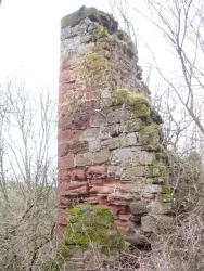 Burgruine Großbundenbach Turmrest