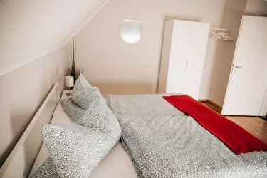Schlafzimmer 2 (© Ferienhaus Pfalzliebe, Kati Nowicki)