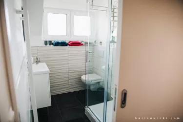 Badezimmer (© Ferienhaus Pfalzliebe; Kati Nowicki)