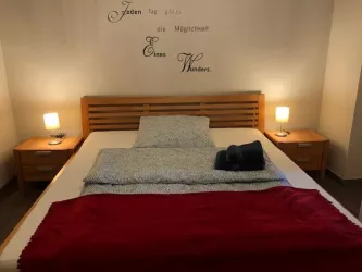 Schlafzimmer1 (© Ferienhaus Pfalzliebe)