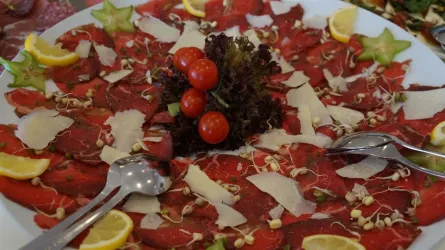Glanrindcarpaccio (© Waldhotel eisenberg)