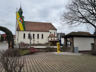 Radservicetsation neben Bushaltestation