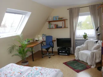 Schlaf- und Arbeitszimmer