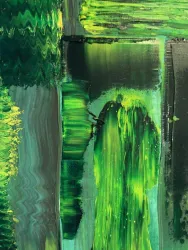 Ein abstraktes Kunstwerk mit verschiedenen Grüntönen und strukturierten Oberflächen. Die Farben fließen ineinander und schaffen eine dynamische Komposition.