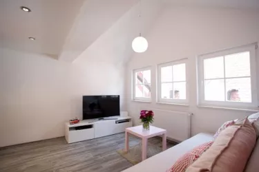 3. Stock: Wohnbereich mit Schlafsofa